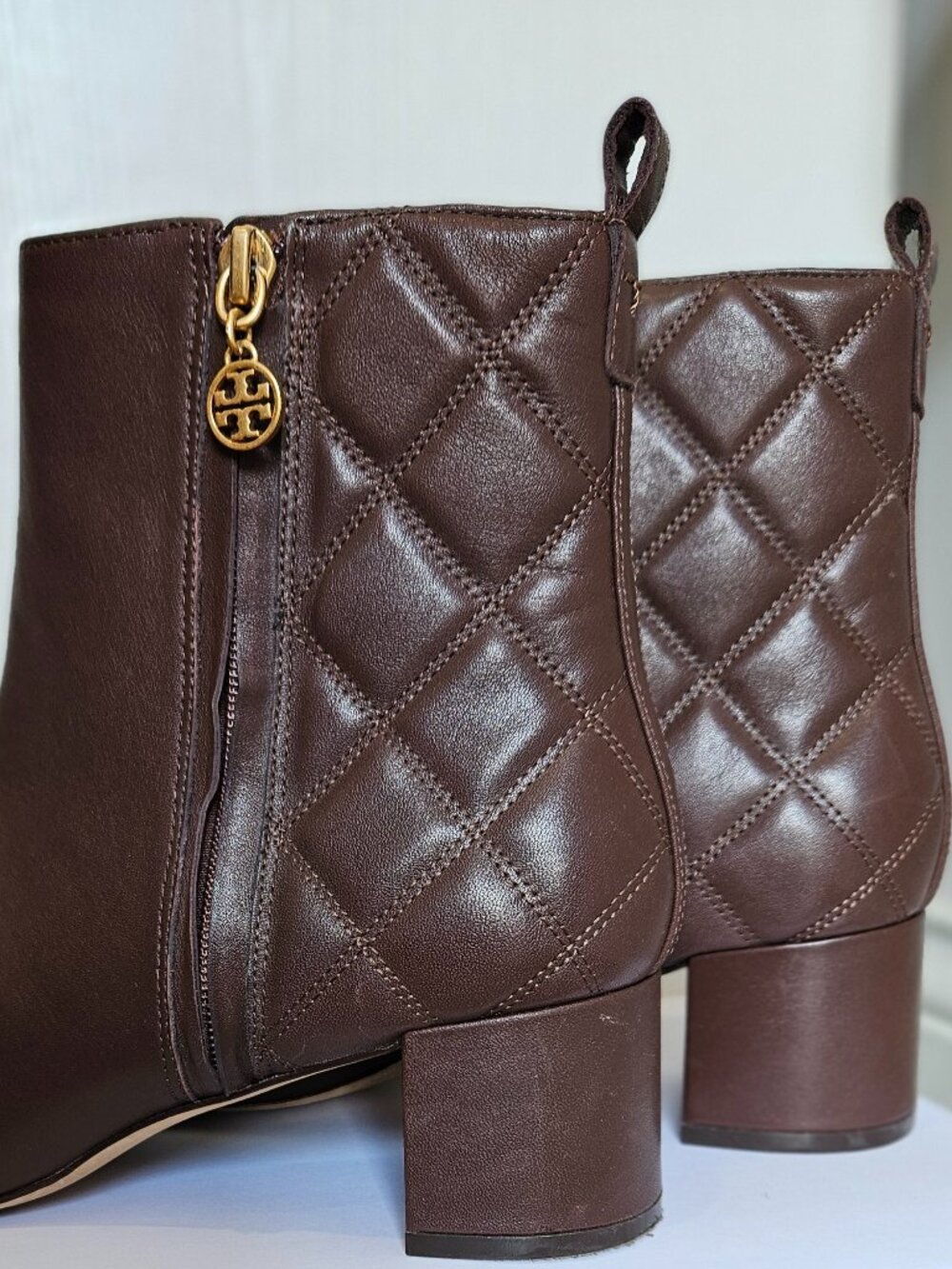 TORY BURCH MINI BENTON QUILTED BROWN LEATHER ANKLE BOOTS